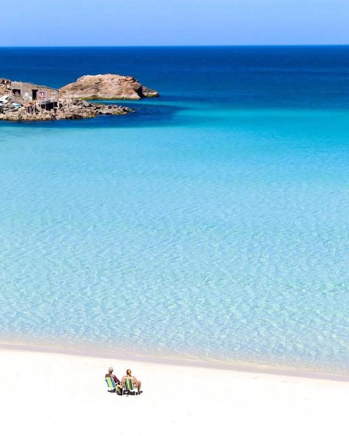 Pé Na Areia - Do Cabo Frío